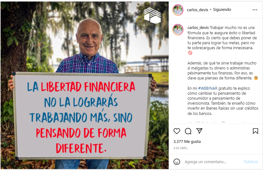 Carlos con tablero