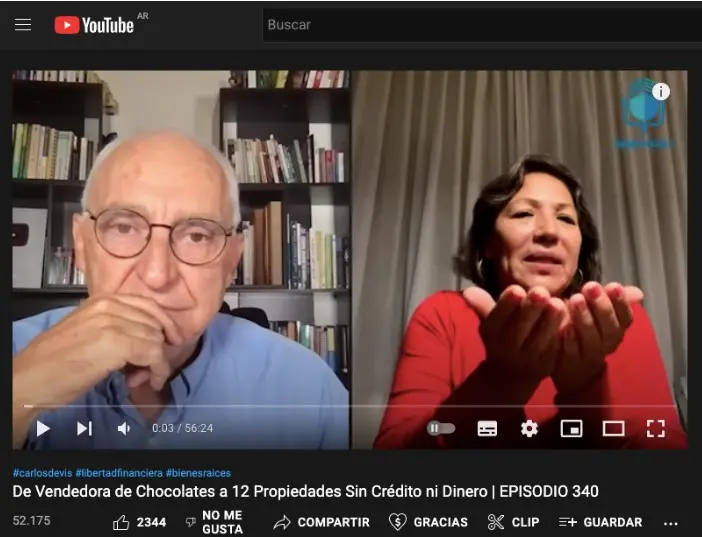 Carlos hablando con inversionista