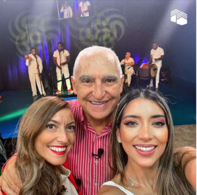 hijas carlos devis Carlos Devis y sus dos hijas